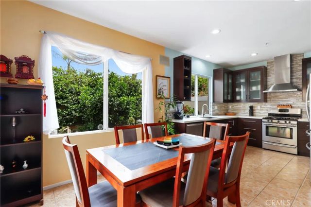2 Serena Way, Stanton, CA 90680