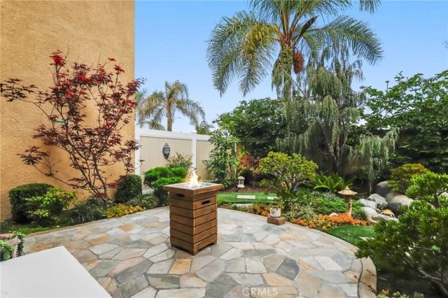 2 Serena Way, Stanton, CA 90680