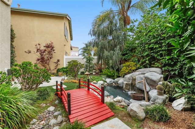 2 Serena Way, Stanton, CA 90680