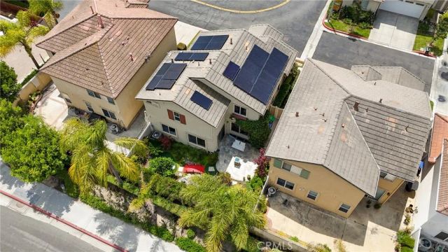 2 Serena Way, Stanton, CA 90680