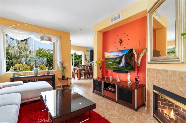 2 Serena Way, Stanton, CA 90680