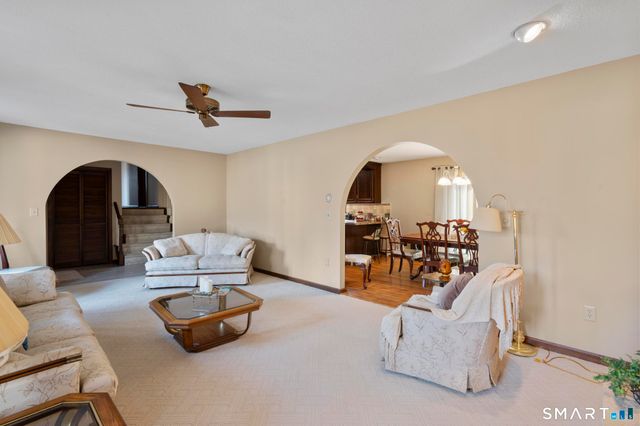 30 Cove Road, Bristol, CT 06010