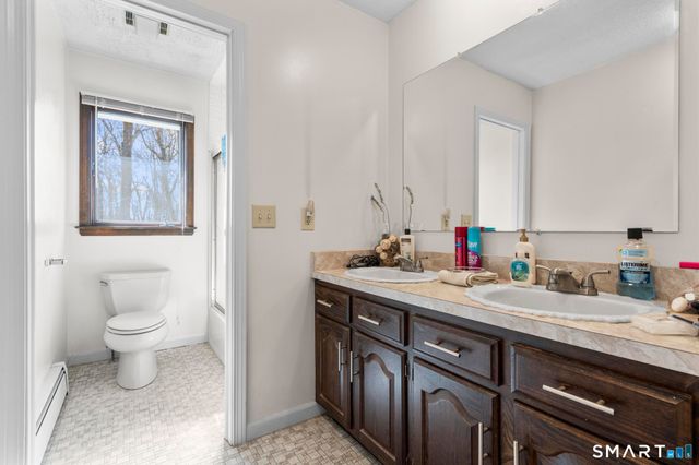 30 Cove Road, Bristol, CT 06010