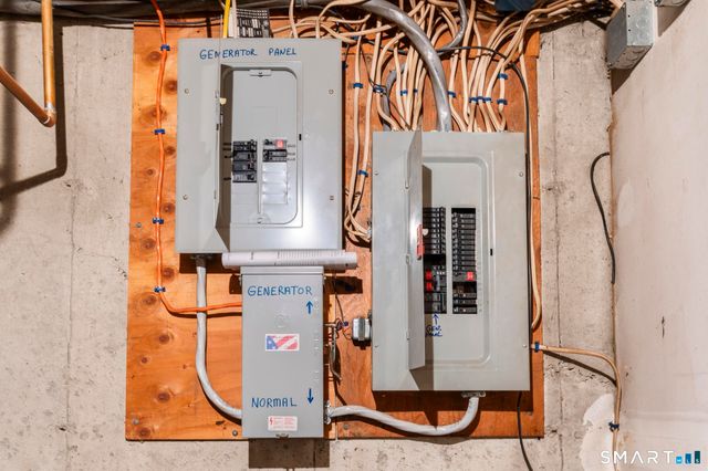 30 Cove Road, Bristol, CT 06010