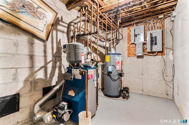 30 Cove Road, Bristol, CT 06010