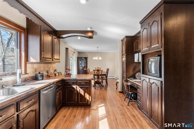 30 Cove Road, Bristol, CT 06010