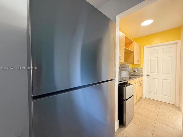 585 NE 66th St 3, Miami, FL 33138