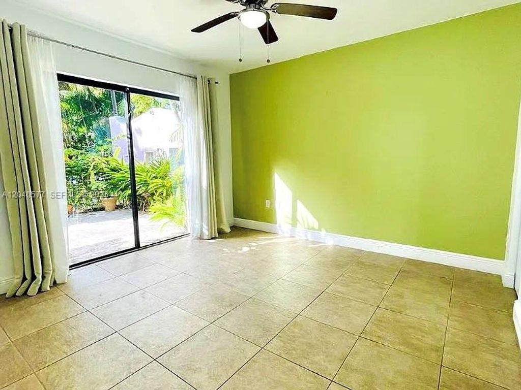 585 NE 66th St 3, Miami, FL 33138