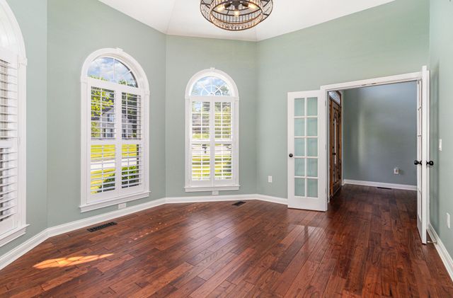 543 Karlenia Court, Edgewood, KY 41017