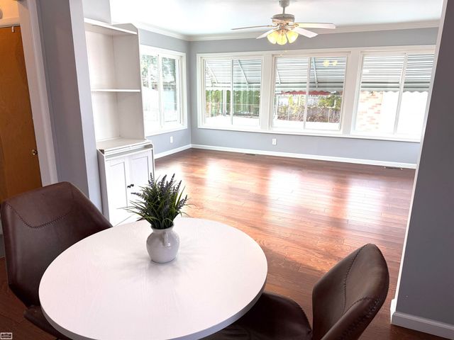 32215 Dover Drive, Warren, MI 48088