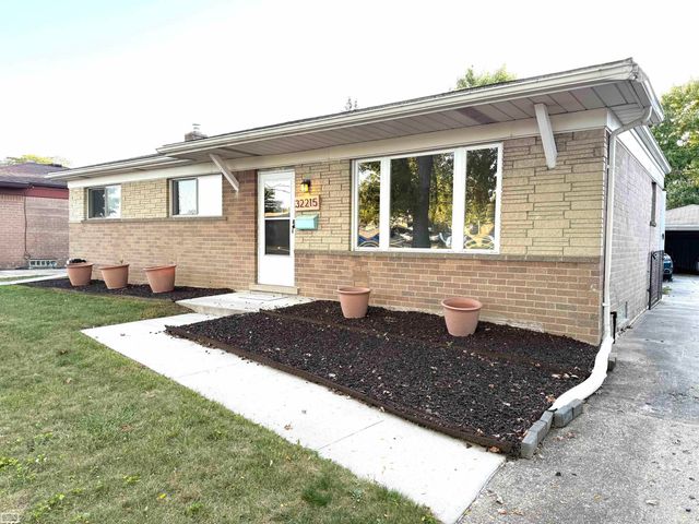 32215 Dover Drive, Warren, MI 48088