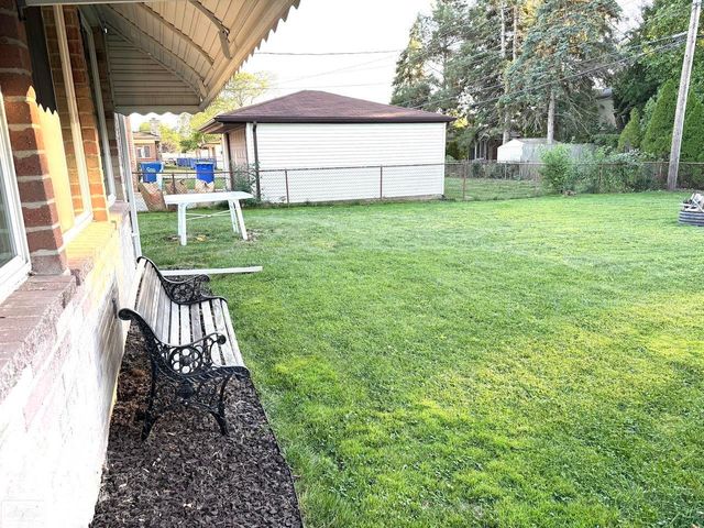 32215 Dover Drive, Warren, MI 48088