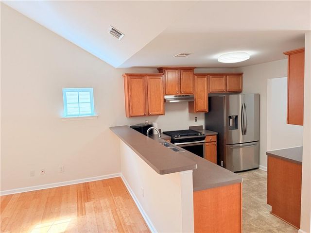 64 hill crest cricle, Hiram, GA 30141