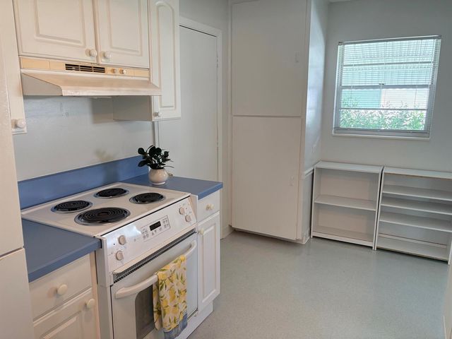 2193 SW Congress Boulevard, Boynton Beach, FL 33426