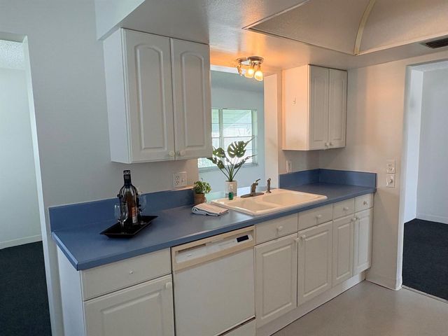 2193 SW Congress Boulevard, Boynton Beach, FL 33426