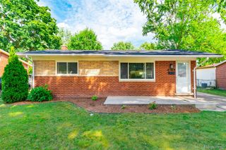 22116 W Brandon Street, Farmington Hills, MI 48336