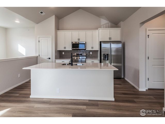 1811 Bounty Dr 8, Windsor, CO 80550