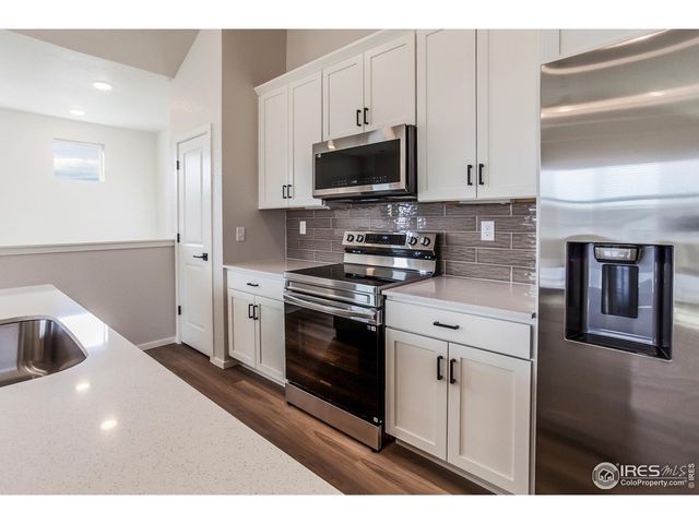 1811 Bounty Dr 8, Windsor, CO 80550