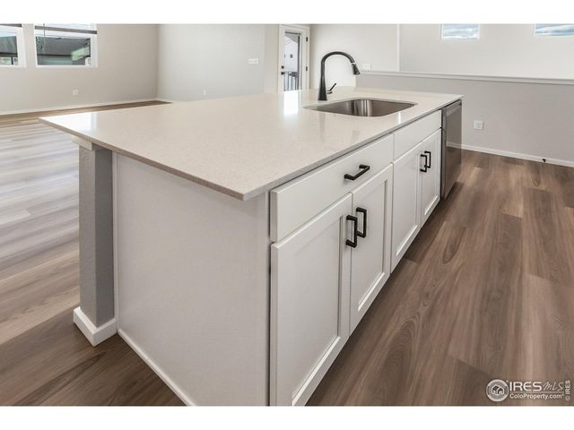 1811 Bounty Dr 8, Windsor, CO 80550