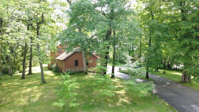 311 Maple Heights Road, Marshall, WI 53559