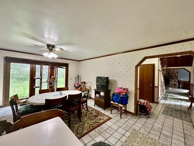 311 Maple Heights Road, Marshall, WI 53559