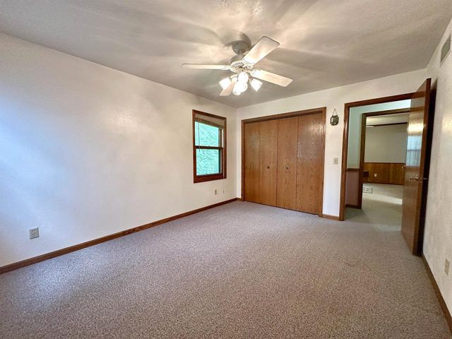 311 Maple Heights Road, Marshall, WI 53559