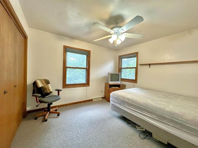311 Maple Heights Road, Marshall, WI 53559