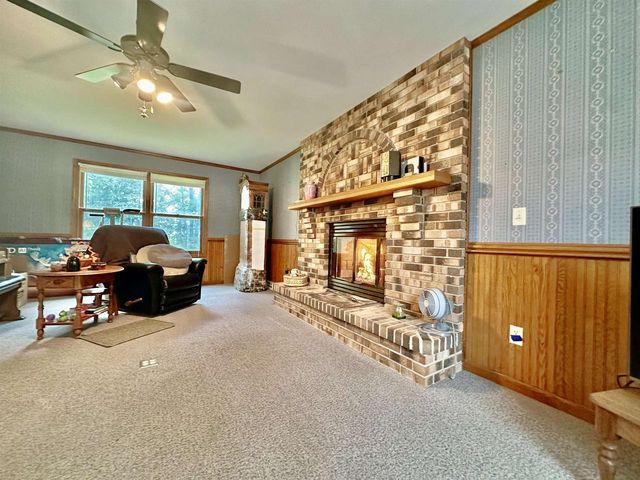 311 Maple Heights Road, Marshall, WI 53559