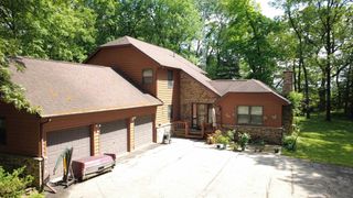 311 Maple Heights Road, Marshall, WI 53559