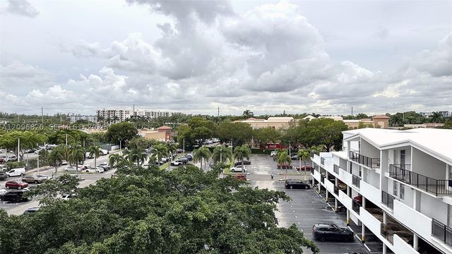 2750 NE 183rd St 505, Aventura, FL 33160