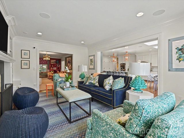 2228 Wellesley Avenue, Charlotte, NC 28207