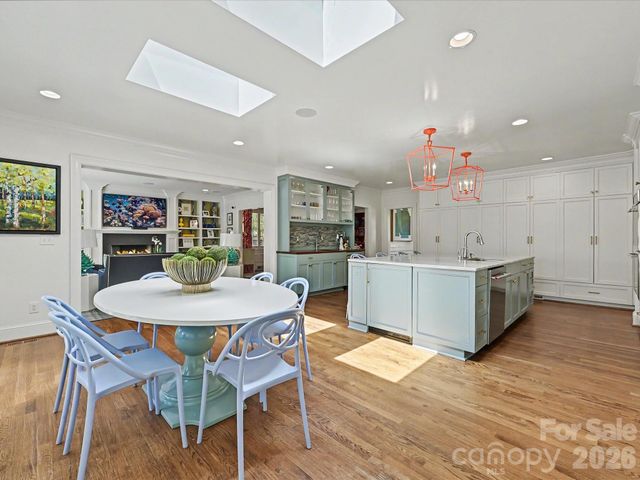 2228 Wellesley Avenue, Charlotte, NC 28207