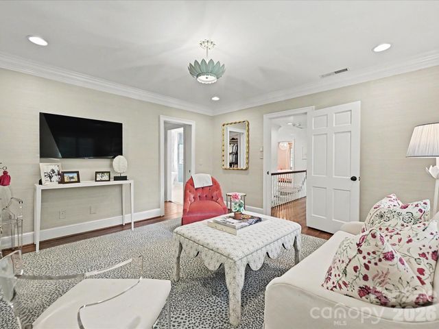 2228 Wellesley Avenue, Charlotte, NC 28207