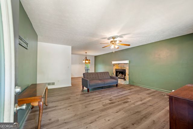 80 Alloway Drive, Villa Rica, GA 30180