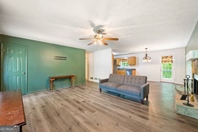 80 Alloway Drive, Villa Rica, GA 30180