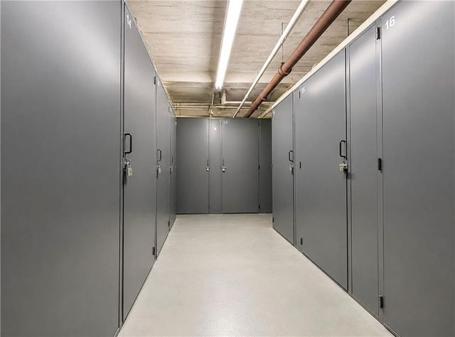 701 Gerald Ct Apt 2E, New York City, NY 11235