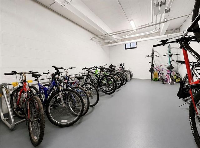 701 Gerald Ct Apt 2E, New York City, NY 11235