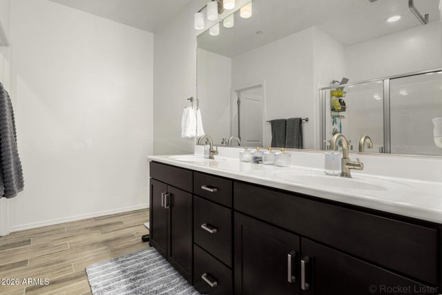 1917 E HAMPTON Lane 104, Gilbert, AZ 85295