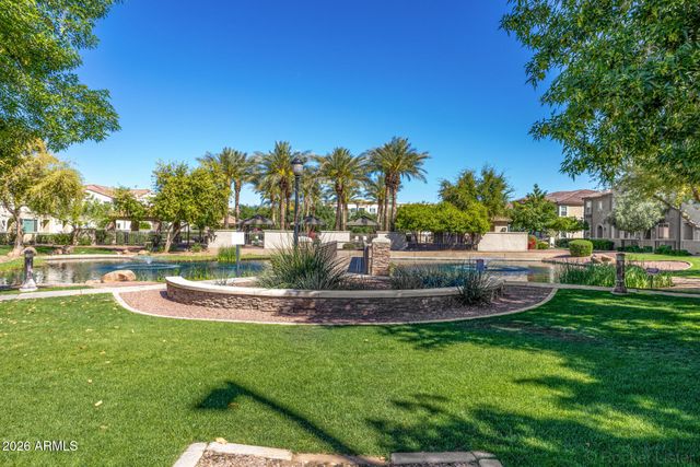 1917 E HAMPTON Lane 104, Gilbert, AZ 85295