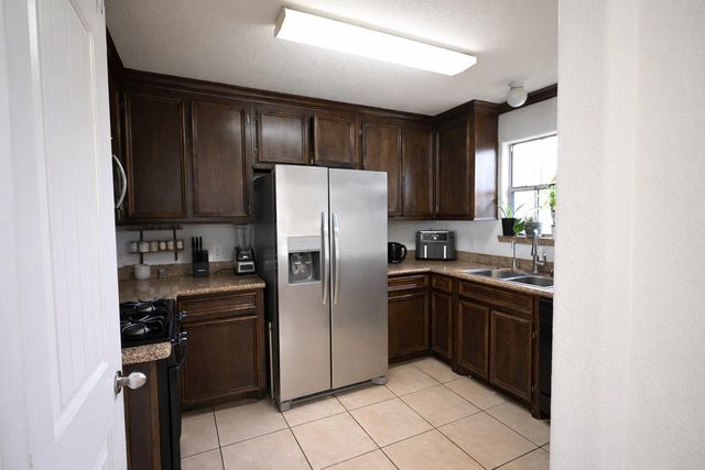 250 7th Street, Hempstead, TX 77445