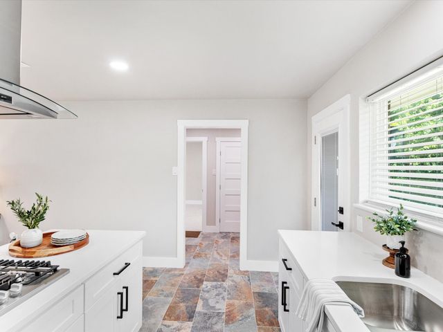 1213 Fairmont Street, Irving, TX 75062