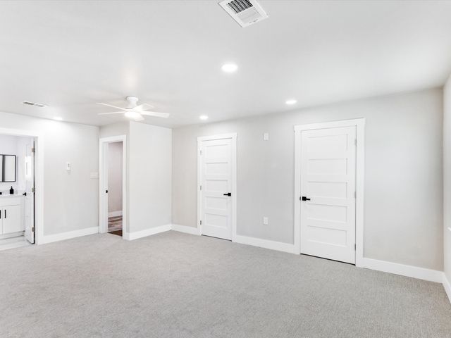 1213 Fairmont Street, Irving, TX 75062