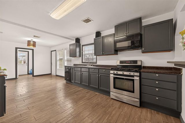 1110 11th Street, Galena Park, TX 77547