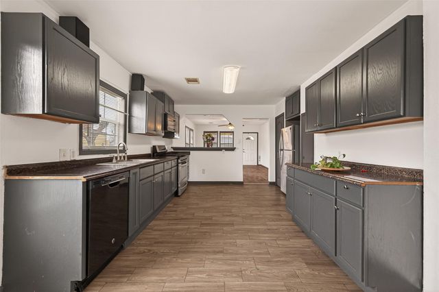 1110 11th Street, Galena Park, TX 77547