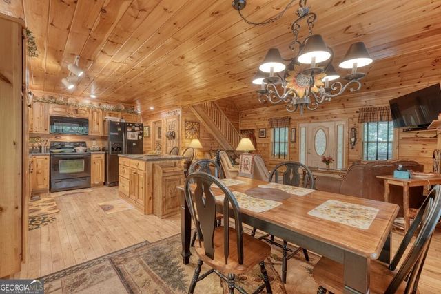45 K D Lane, Ellijay, GA 30540