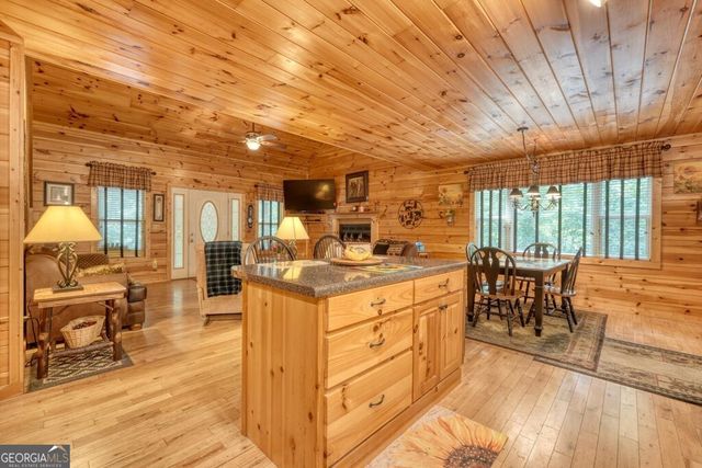 45 K D Lane, Ellijay, GA 30540