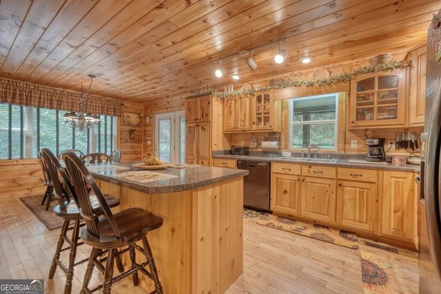 45 K D Lane, Ellijay, GA 30540