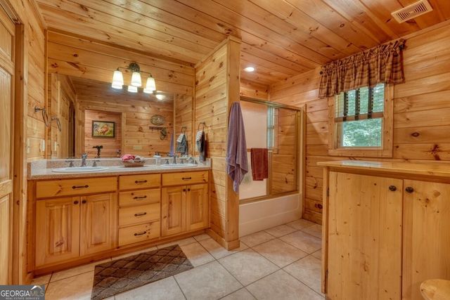 45 K D Lane, Ellijay, GA 30540