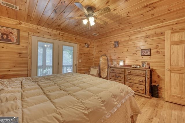45 K D Lane, Ellijay, GA 30540