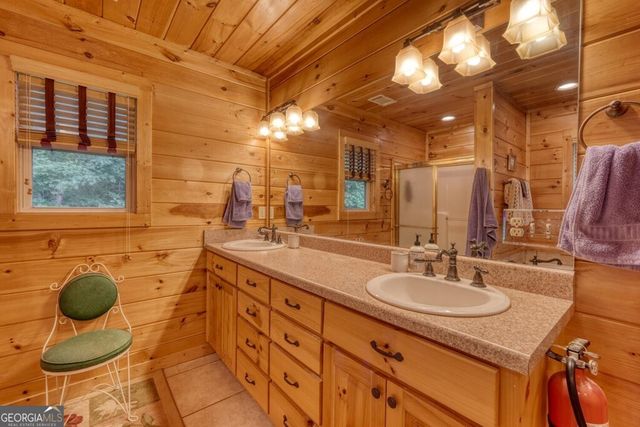 45 K D Lane, Ellijay, GA 30540
